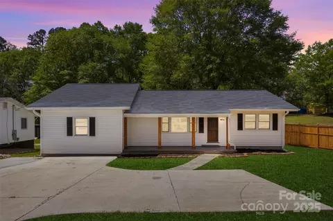 3715 Dallas High Shoals Hwy, Dallas, NC 28034