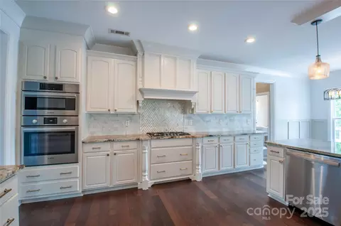 8810 Cool Meadow Dr, Huntersville, NC 28078