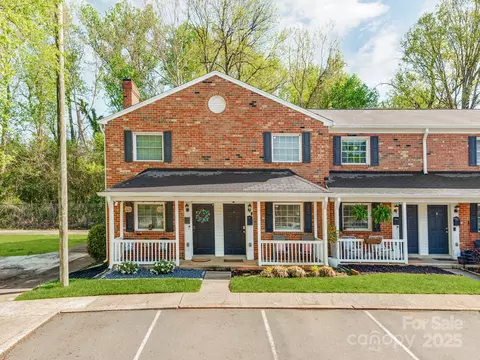 1217 Green Oaks K Ln #K, Charlotte, NC 28205