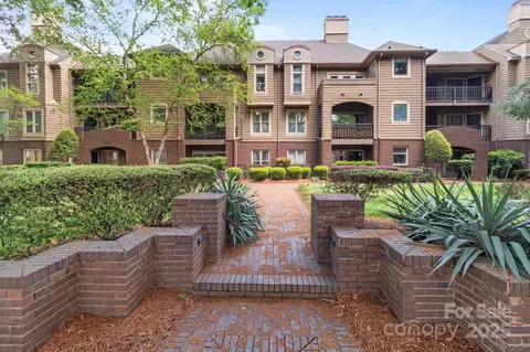 1109 E Morehead 22 St #22, Charlotte, NC 28204