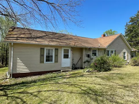 Exterior - 215 Old Dixie Rd, Lancaster, SC 29720 photo 3 of 6