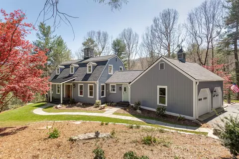 205 Greenleaf Dr, Flat Rock, NC 28731