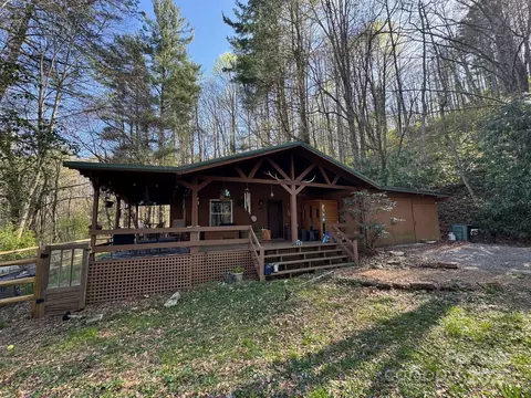 269 E View Rd, Sylva, NC 28779