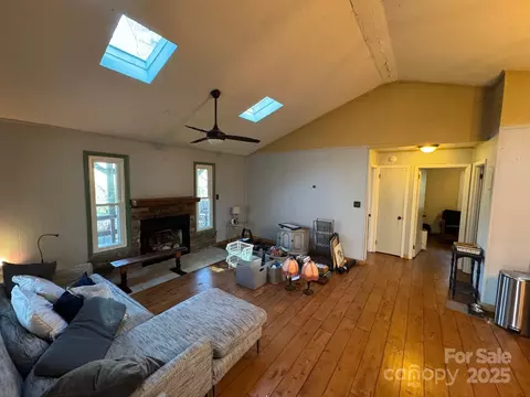 269 E View Rd, Sylva, NC 28779 photo 9