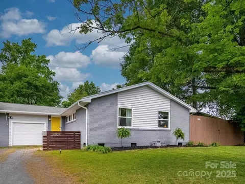 4024 Seaforth Dr, Charlotte, NC 28205
