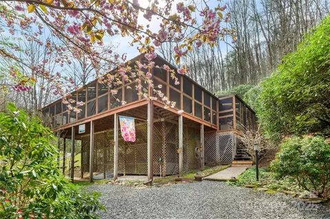 70 Fox Run, Hot Springs, NC 28743