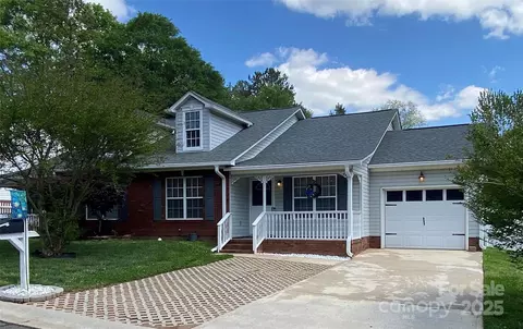 715 Cody Ct, Fort Mill, SC 29715