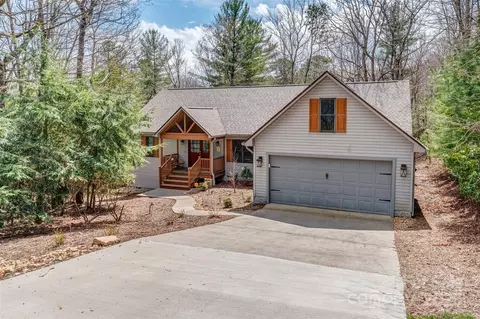 226 Ogana Ct, Brevard, NC 28712