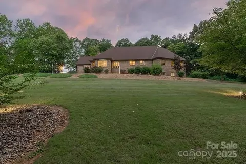 260 Burkhart Rd, Lexington, NC 27292