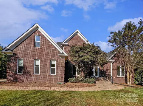 6204 River Birch Dr, Gastonia, NC 28056