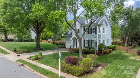 8517 Sandowne Ln, Huntersville, NC 28078