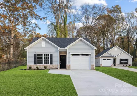 203 Park Ave, Mount Holly, NC 28120