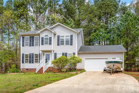 7536 Bimini Ct, Sherrills Ford, NC 28673