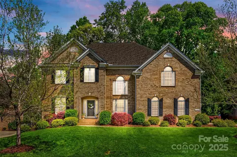 405 Five Leaf Ln, Waxhaw, NC 28173