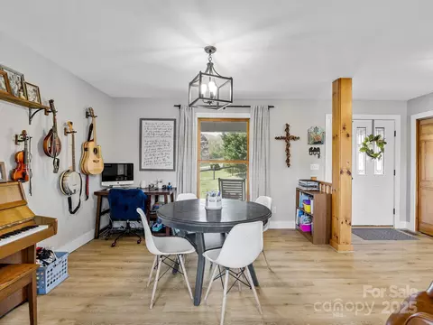 Dining - 205 Arlys Ln, Tryon, NC 28782 photo 3 of 4