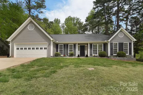 9208 Plashet Ln, Mint Hill, NC 28227