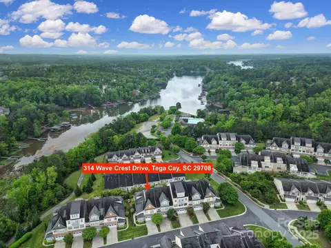 314 Wave Crest Dr, Tega Cay, SC 29708 photo 2