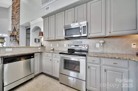 314 Wave Crest Dr, Tega Cay, SC 29708 photo 7