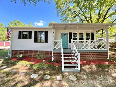 903 Lakeview St, Kannapolis, NC 28083