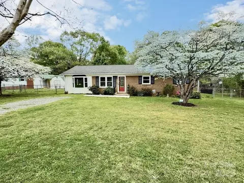 171 Westmoreland Rd, Mooresville, NC 28115