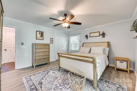 Bedroom - 1938 Hickory Dr, Lancaster, SC 29720 photo 2 of 3