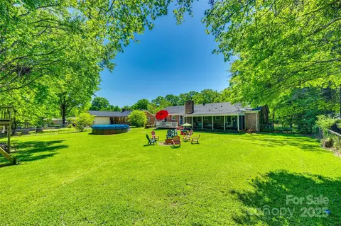 Exterior - 1938 Hickory Dr, Lancaster, SC 29720 photo 6 of 8