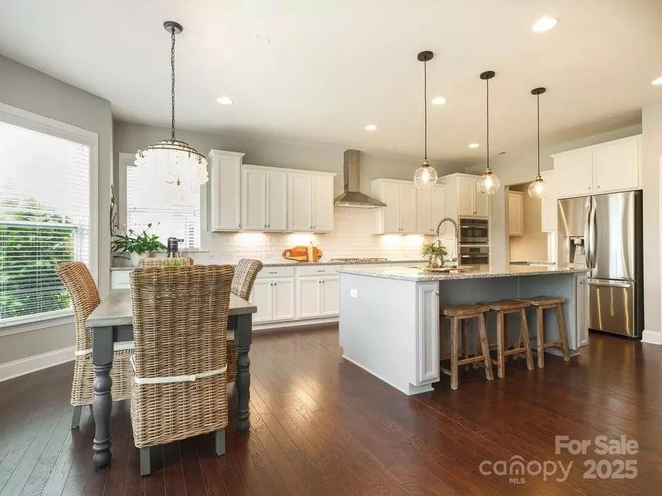 Kitchen - 18721 Dumbarton Oaks Dr, Cornelius, NC 28031 photo 5 of 5