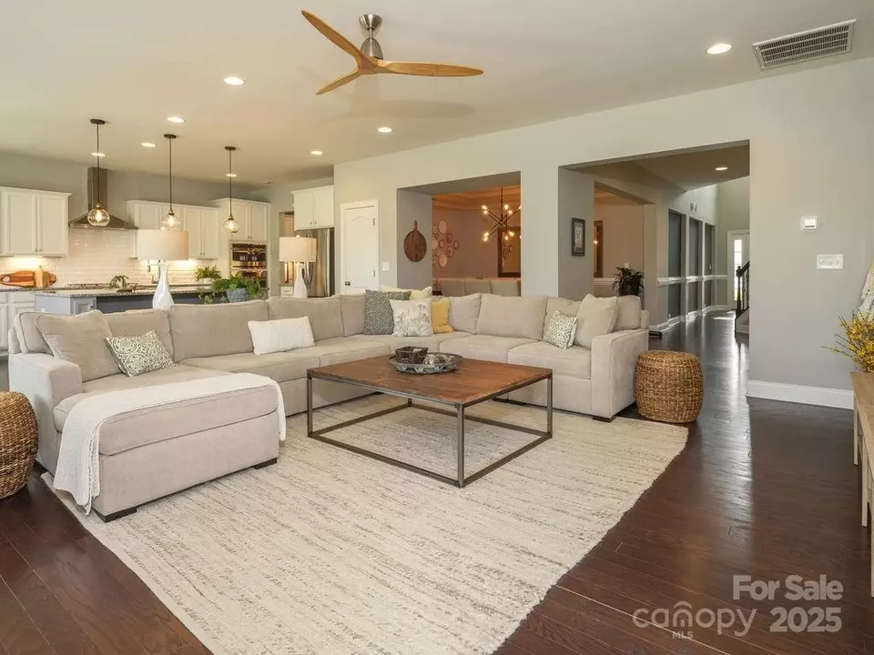 Living - 18721 Dumbarton Oaks Dr, Cornelius, NC 28031 photo 2 of 3