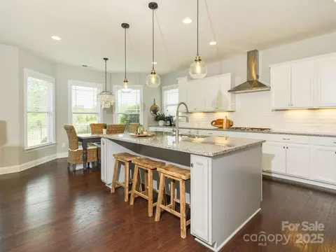 Kitchen - 18721 Dumbarton Oaks Dr, Cornelius, NC 28031 photo 1 of 5