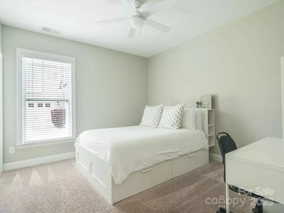 Bedroom - 18721 Dumbarton Oaks Dr, Cornelius, NC 28031 photo 5 of 6