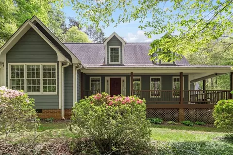 705 Normandy Rd, Mooresville, NC 28117
