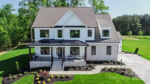 Boomer 7 Court #7, Statesville, NC 28677