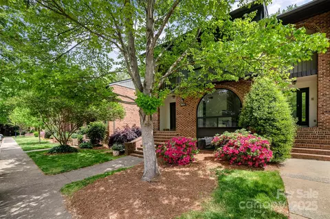5807 Sharon A Rd #A, Charlotte, NC 28210