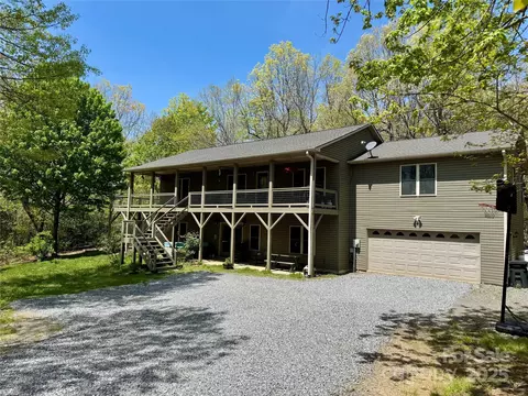 180 Dalton Ln, Black Mountain, NC 28711