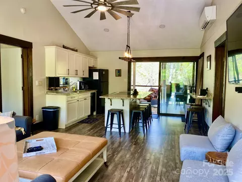 102 W Lake N 106 Dr N #106, Lake Lure, NC 28746