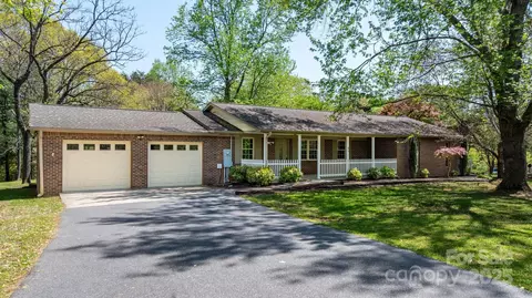 4067 Old Buff Rd, Hickory, NC 28602