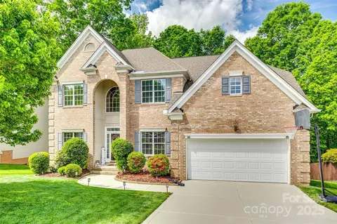 14818 Hawick Manor Ln, Pineville, NC 28134
