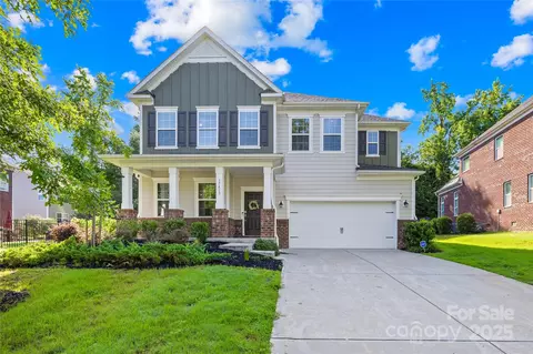 17413 Caddy Ct, Charlotte, NC 28278
