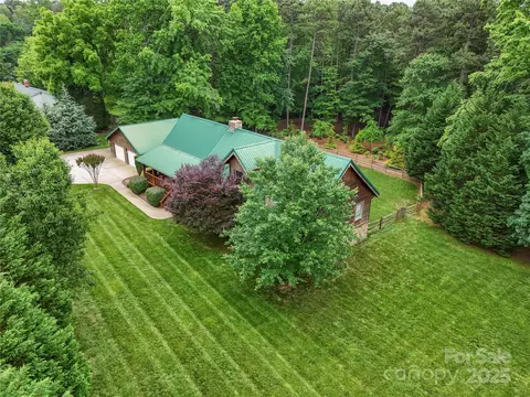 10583 Earnhardt Lake Rd, Davidson, NC 28036 photo 4
