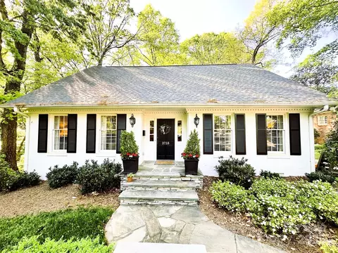 3718 Barclay Downs Dr, Charlotte, NC 28209