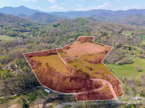 435 Upper Glady Fork Rd, Candler, NC 28715