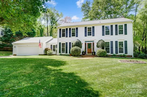 2221 Hamilton Mill Rd, Charlotte, NC 28270