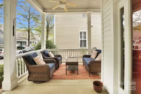 Exterior - 140 Parkview St, Davidson, NC 28036 photo 3 of 4