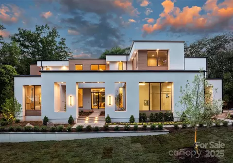 3630 Foxcroft Rd, Charlotte, NC 28211