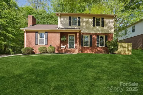 308 Greenwood Pl, Belmont, NC 28012