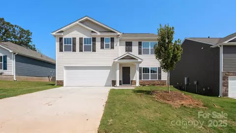 27 Wildbrook Dr, Waynesville, NC 28785