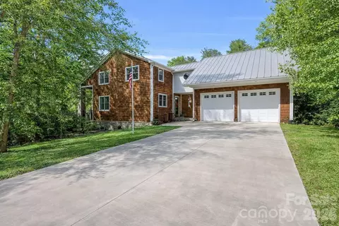 167 Trails End End, Lake Lure, NC 28746
