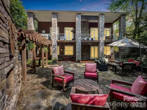 167 Trails End End, Lake Lure, NC 28746