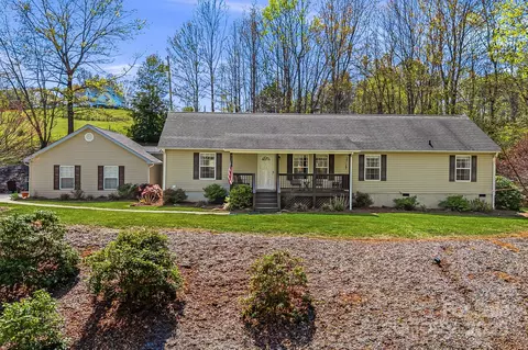 54 Golddigger Dr, Candler, NC 28715