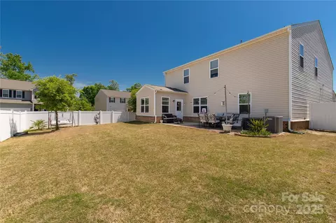 269 Keating Place Dr, Fort Mill, SC 29708 photo 3